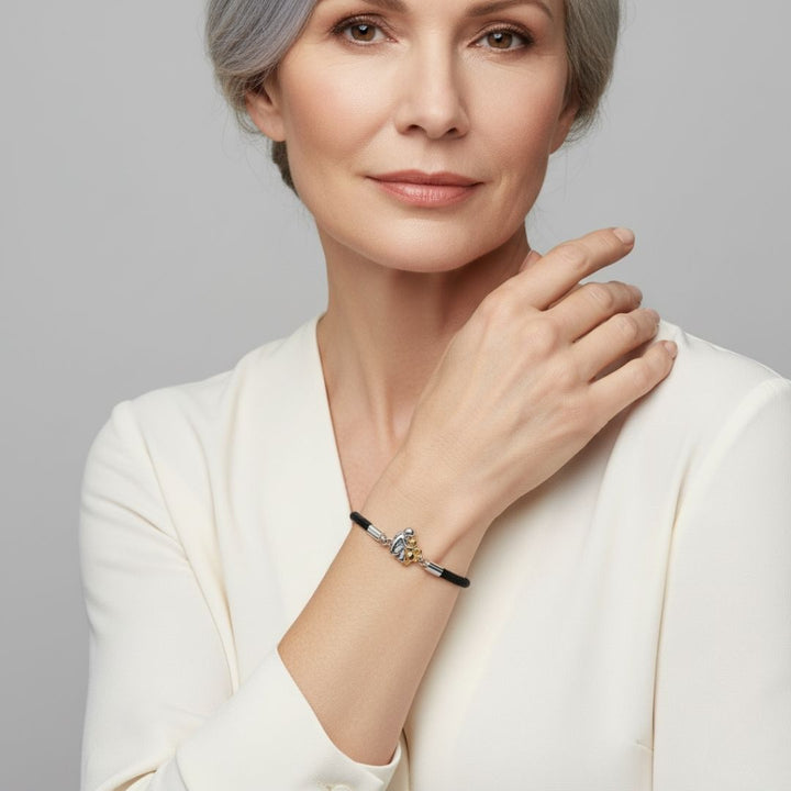 Katy™ - pulseira com cordão e ícone de cachorro