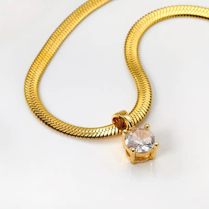 Colar elegante de strass com pendente | Dourado