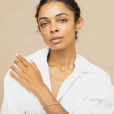 Colar com inicial de carta de amor | Ouro branco