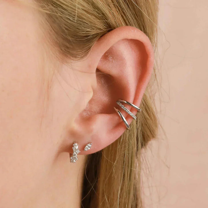 Aros Huggies com Cristais | Ouro Branco